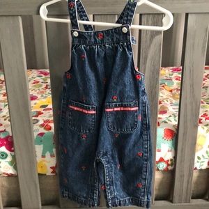 Girls jean overalls w red flowers